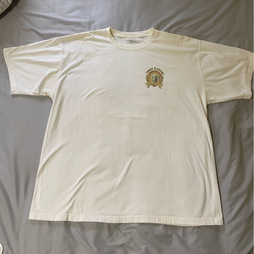 Tommy Bahama t-shirt